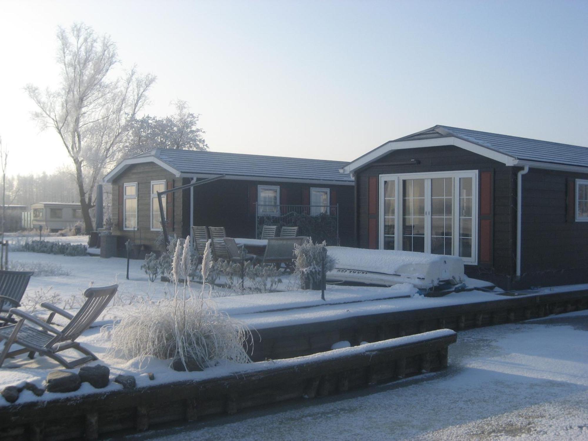 Chalet Park Kroondomein Giethoorn Hotel Exterior photo